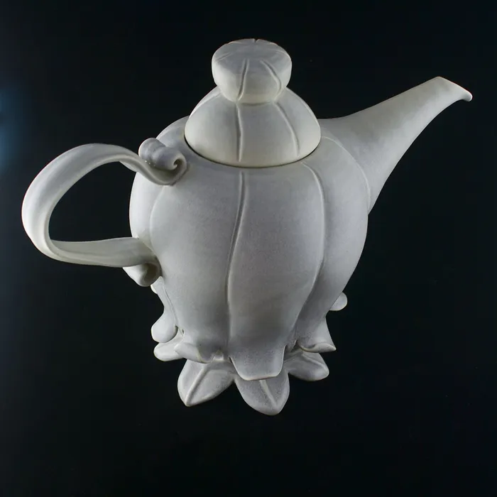 Poppy Pod Teapot