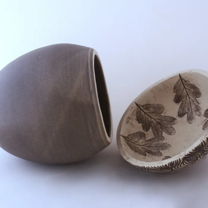 Acorn vessel